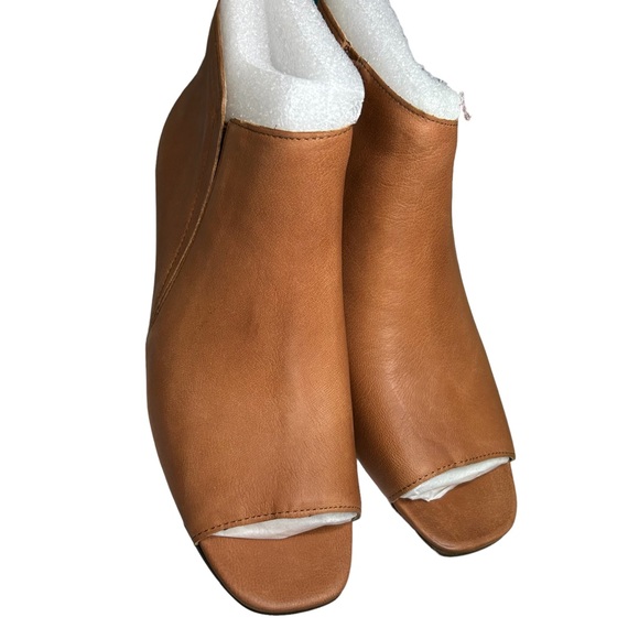 New in Box Corso Como Open Toe Leather Booties Sz 9 - Picture 4 of 9